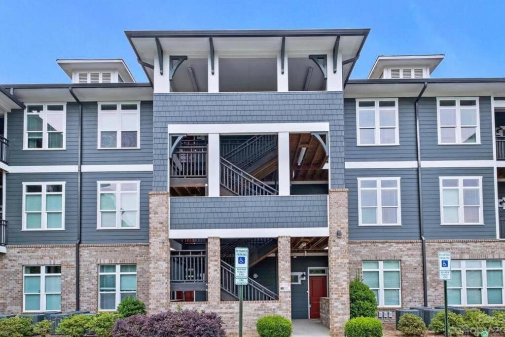 New Stylish Getaway- 5 Mil To Uptown/3 Smart Tvs! Διαμέρισμα Σάρλοτ Εξωτερικό φωτογραφία
