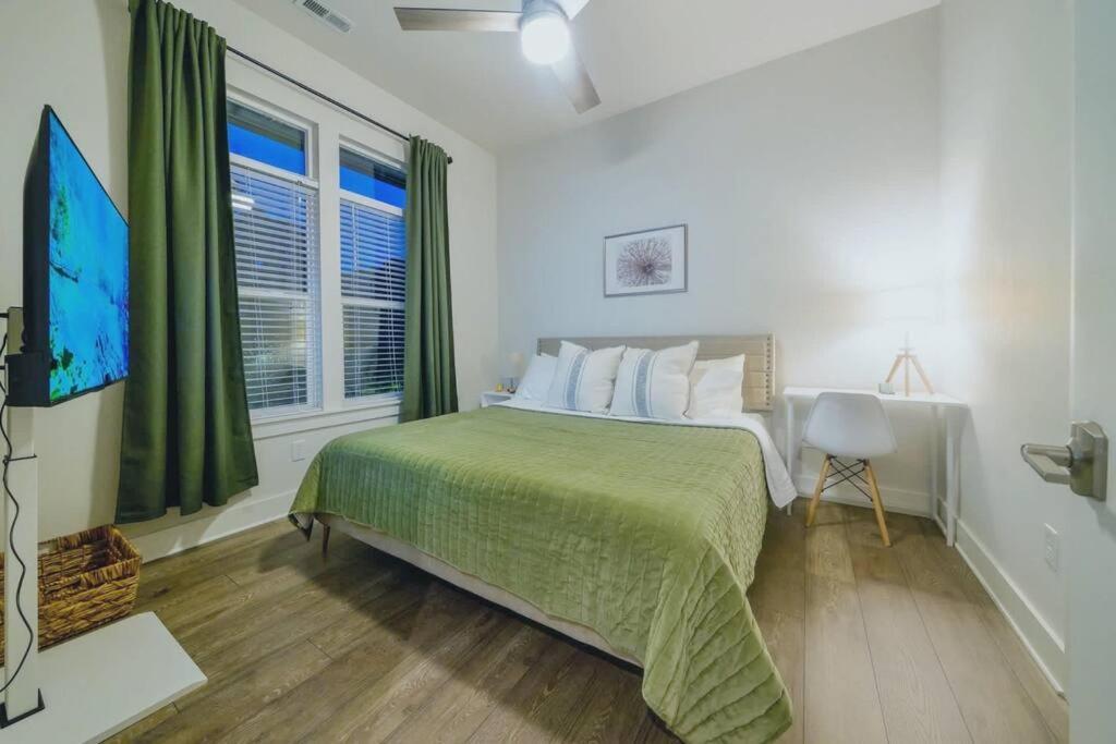 New Stylish Getaway- 5 Mil To Uptown/3 Smart Tvs! Διαμέρισμα Σάρλοτ Εξωτερικό φωτογραφία