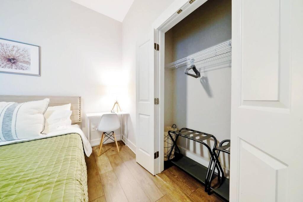 New Stylish Getaway- 5 Mil To Uptown/3 Smart Tvs! Διαμέρισμα Σάρλοτ Εξωτερικό φωτογραφία